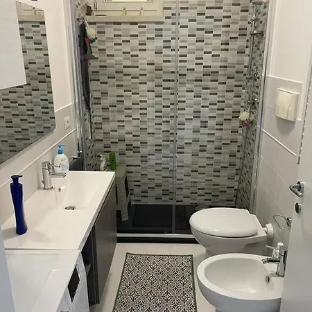 Bilocale Moderno 4 Posti Vicino Al Mare Apartman *